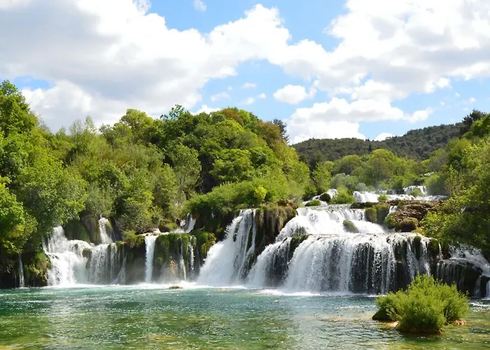 Appartamento Lastavica-1 By Interhome